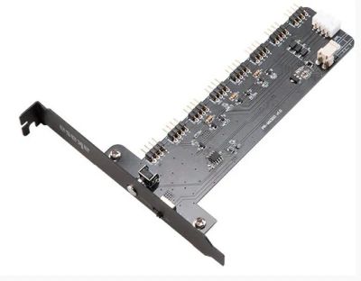 Radič AKASA Vegas RGB XL, 8 kanálov, slot PCIe