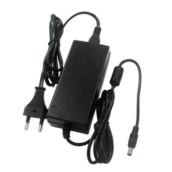 Adaptér napájací 12V 2500mA V-TAC VT-23031